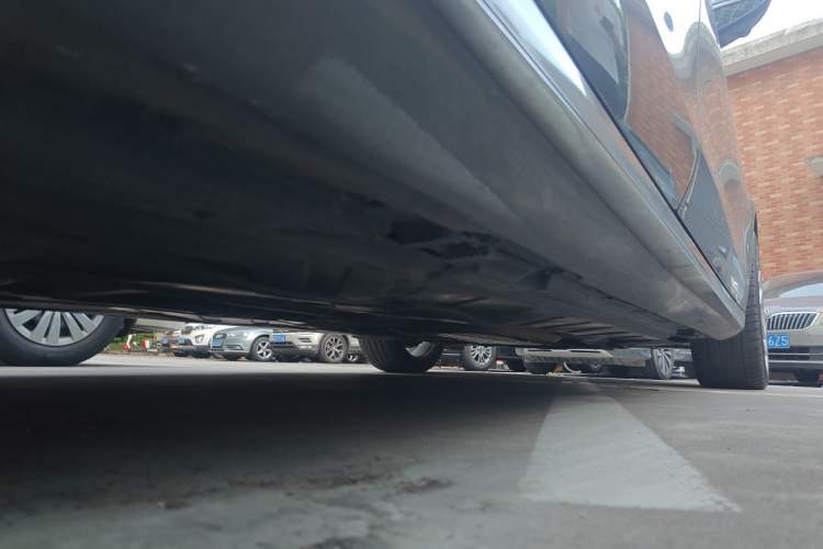 Used Mercedes-Benz E-Class 2021 E 300 L Sporty and Stylish Model Chassis Rear Right