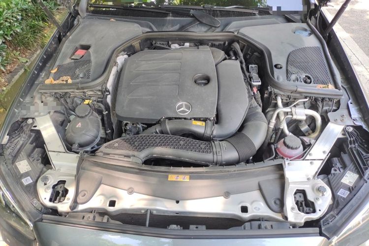 Used Mercedes-Benz E-Class 2021 E 260 Coupe Engine Bay