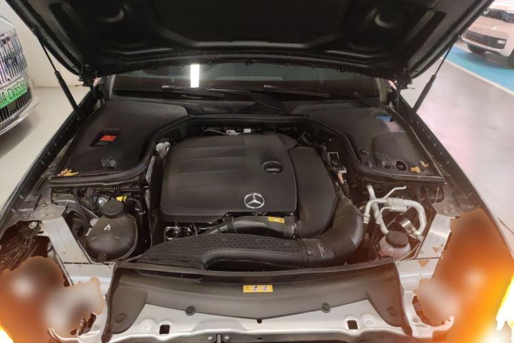 Used Mercedes-Benz E-Class 2021 E 260 Coupe Engine Bay