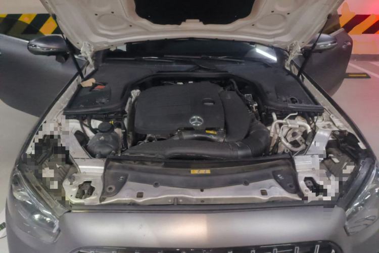 Used Mercedes-Benz E-Class 2021 E 300 Coupe Engine Bay