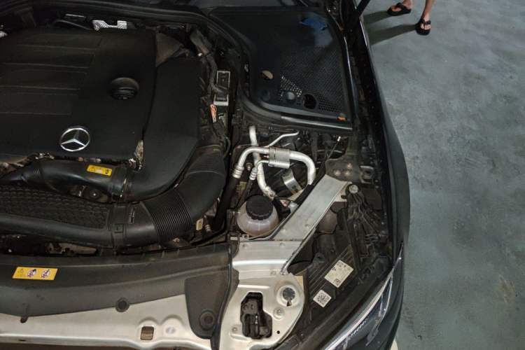 Used Mercedes-Benz E-Class 2021 E 260 Coupe Engine Bay Left
