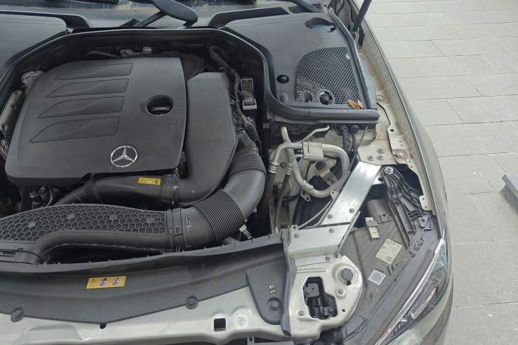 Used Mercedes-Benz E-Class 2021 E 300 Coupe Engine Bay Left