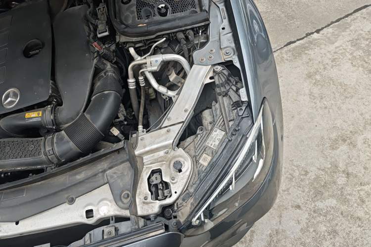 Used Mercedes-Benz E-Class 2021 E 300 L Sporty and Stylish Model Engine Bay Left