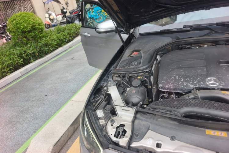 Used Mercedes-Benz E-Class 2021 E 300 L Sporty and Stylish Model Engine Bay Right