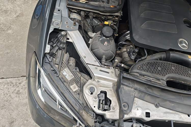 Used Mercedes-Benz E-Class 2021 E 300 L Sporty and Stylish Model Engine Bay Right