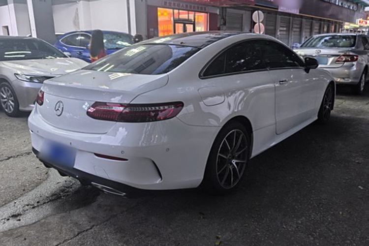 Used Mercedes-Benz E-Class 2021 E 260 Coupe Exterior 1