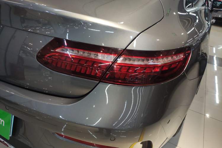 Used Mercedes-Benz E-Class 2021 Facelift E 300 Coupe Exterior 3