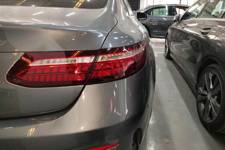 Used Mercedes-Benz E-Class 2021 Facelift E 260 Coupe Exterior 3