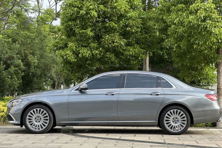 Used Mercedes-Benz E-Class 2021 E 300 L Stylish Model Exterior 3
