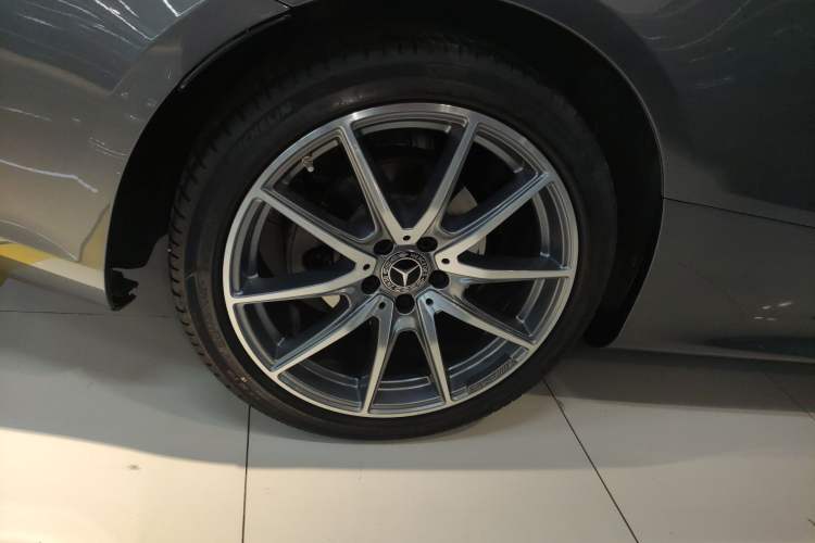 Used Mercedes-Benz E-Class 2021 Facelift E 300 Coupe Exterior 5