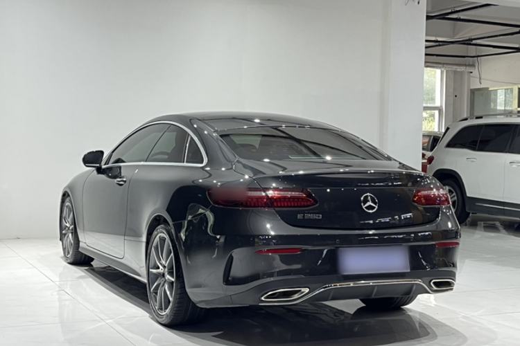 Used Mercedes-Benz E-Class 2021 E 260 Coupe Exterior 6