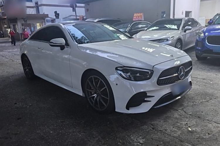 Used Mercedes-Benz E-Class 2021 E 260 Coupe Exterior 6
