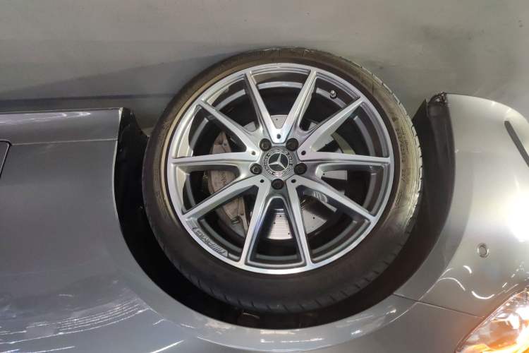 Used Mercedes-Benz E-Class 2021 E 260 Coupe Exterior 7