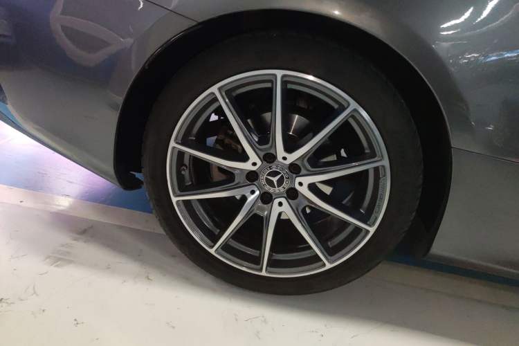 Used Mercedes-Benz E-Class 2021 E 260 Coupe Exterior 8