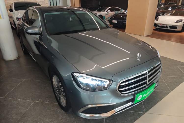 Used Mercedes-Benz E-Class 2021 Restyled E 300 L Luxury Edition Front Right 45 Deg