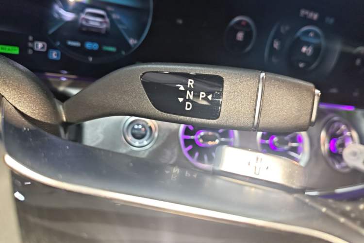 Used Mercedes-Benz E-Class 2021 E 260 Coupe Gear Lever