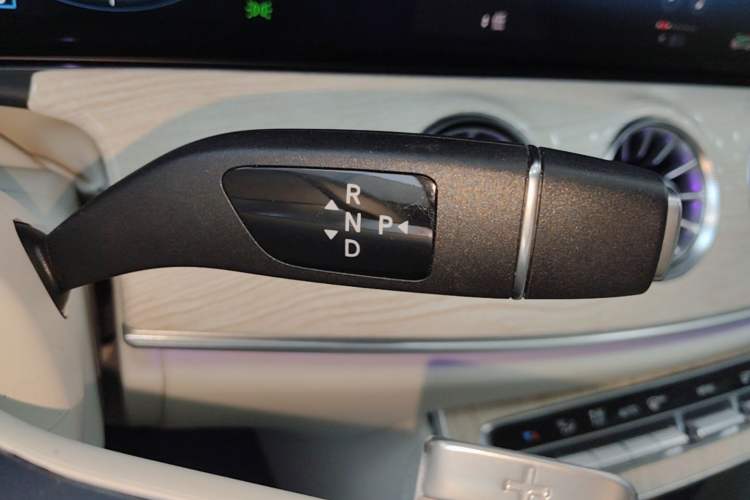 Used Mercedes-Benz E-Class 2021 E 260 Coupe Gear Lever