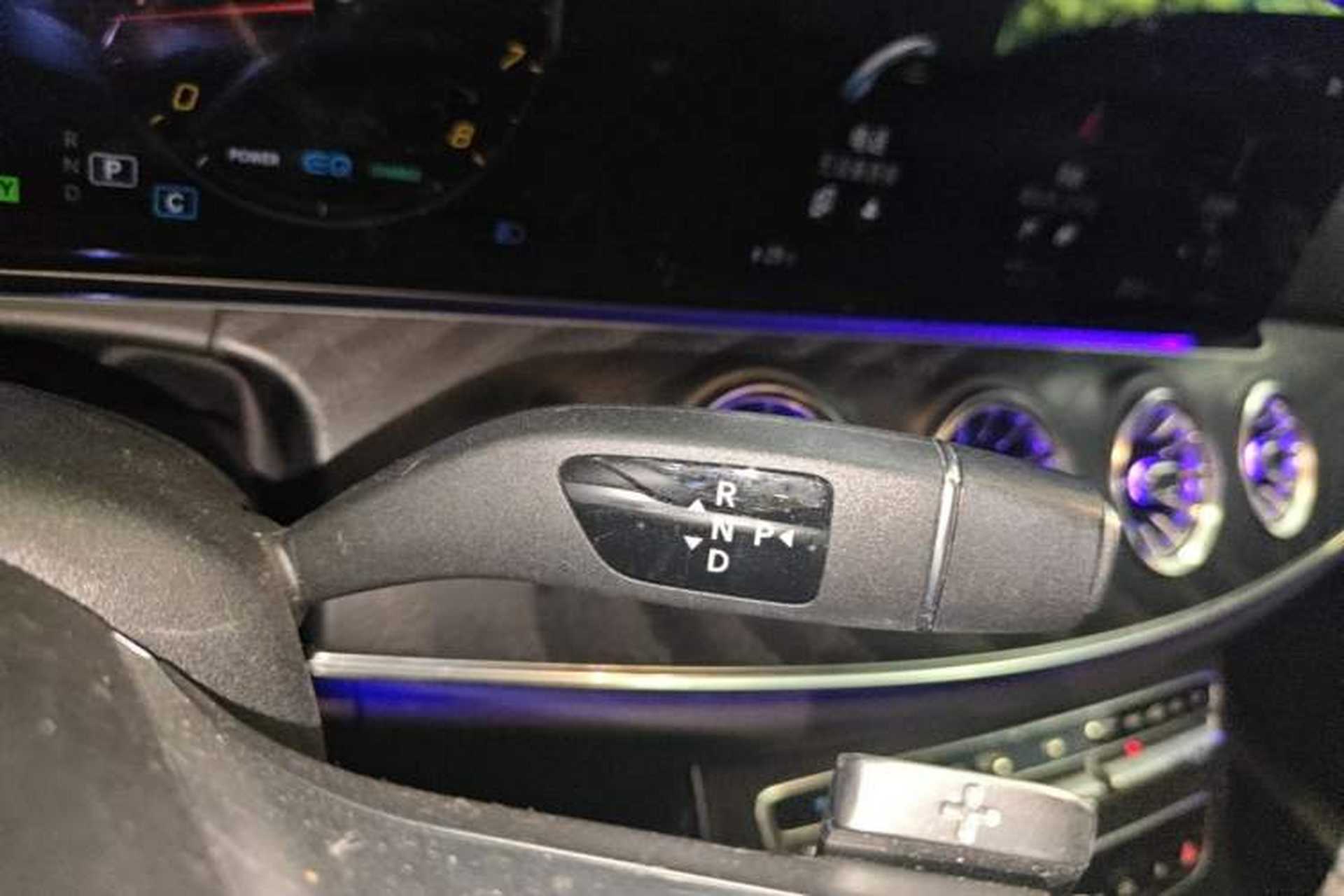 Used Mercedes-Benz E-Class 2021 E 260 Convertible Coupe Gear Lever