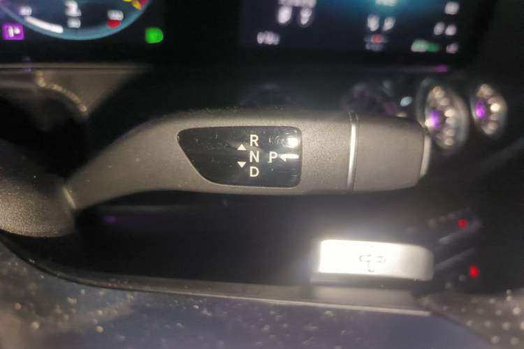Used Mercedes-Benz E-Class 2021 E 300 Coupe Gear Lever
