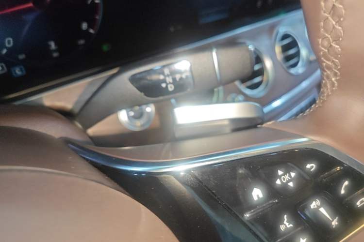 Used Mercedes-Benz E-Class 2021 E 300 L Stylish Model Gear Lever