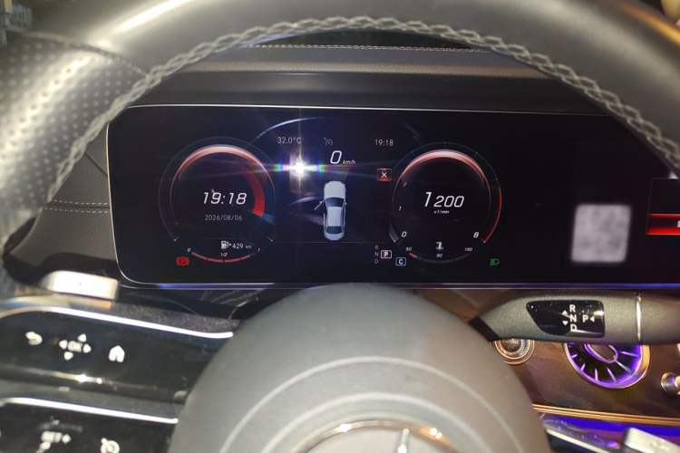 Used Mercedes-Benz E-Class 2021 Restyled E 260 Luxury Sports Edition Instrument Cluster