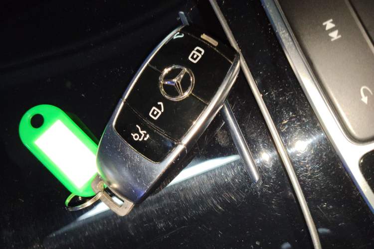 Used Mercedes-Benz E-Class 2021 E 260 Coupe Interior 1