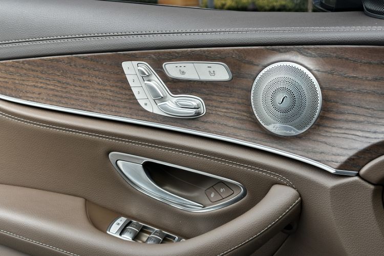 Used Mercedes-Benz E-Class 2021 E 300 L Stylish Model Interior 1