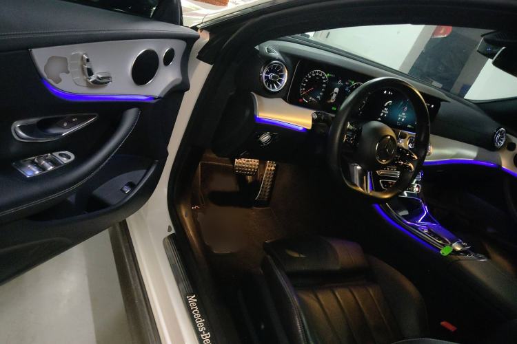 Used Mercedes-Benz E-Class 2021 E 260 Coupe Interior 3