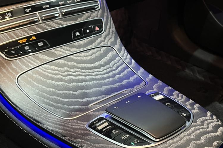 Used Mercedes-Benz E-Class 2021 E 260 Coupe Interior 4