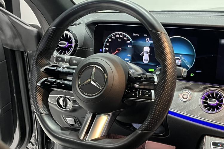 Used Mercedes-Benz E-Class 2021 E 260 Coupe Interior 5