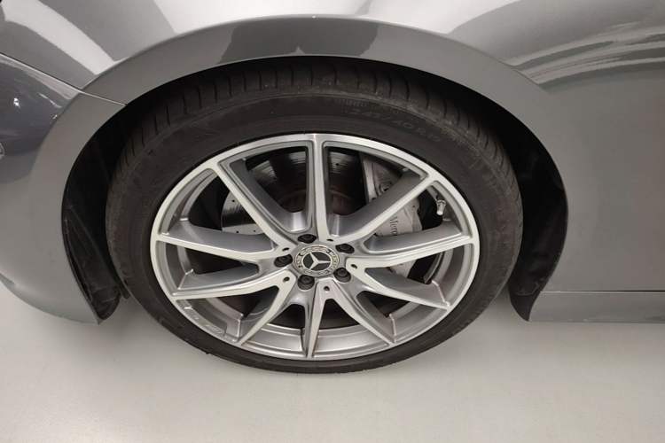 Used Mercedes-Benz E-Class 2021 Facelift E 260 Coupe Left Front Wheel Hub