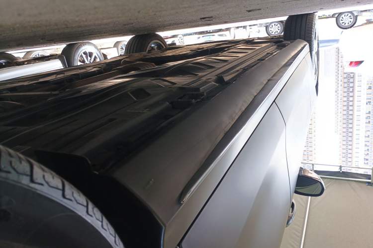 Used Mercedes-Benz E-Class 2021 Facelift E 260 L Sport Edition Left Side Sill
