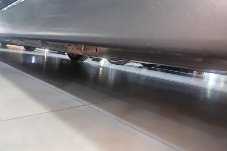 Used Mercedes-Benz E-Class 2021 E 300 L Stylish Model Left Side Sill