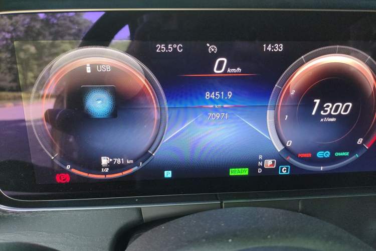 Used Mercedes-Benz E-Class 2021 E 260 Coupe Odometer Close Up