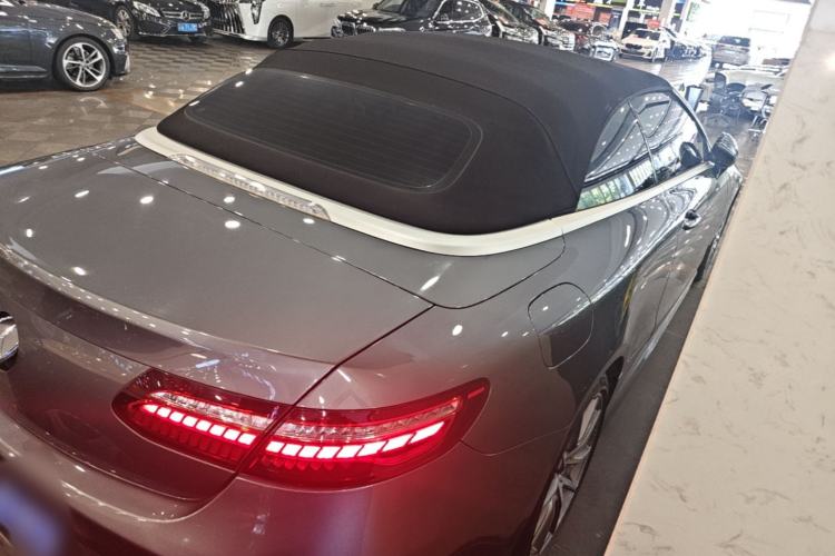 Used Mercedes-Benz E-Class 2021 E 260 Convertible Coupe Rear Right 45 Deg