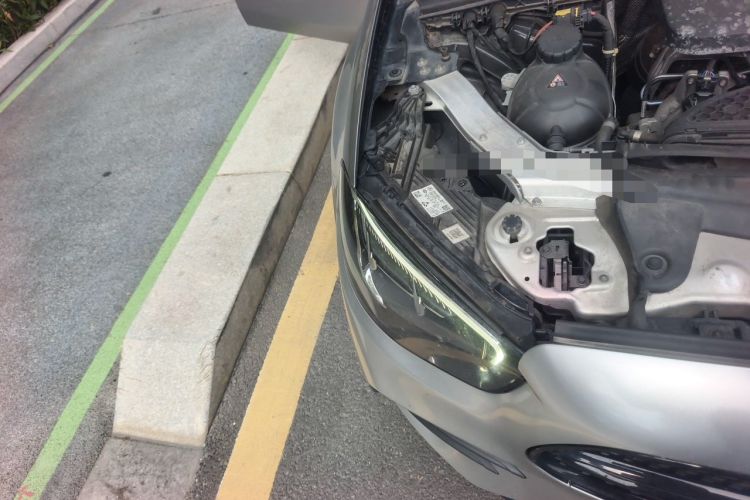 Used Mercedes-Benz E-Class 2021 E 300 L Sporty and Stylish Model Right Front Headlight