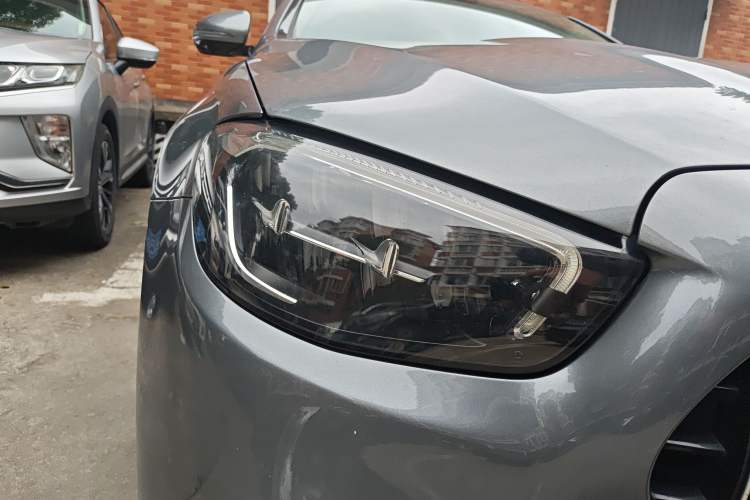 Used Mercedes-Benz E-Class 2021 E 300 L Sporty and Stylish Model Right Front Headlight