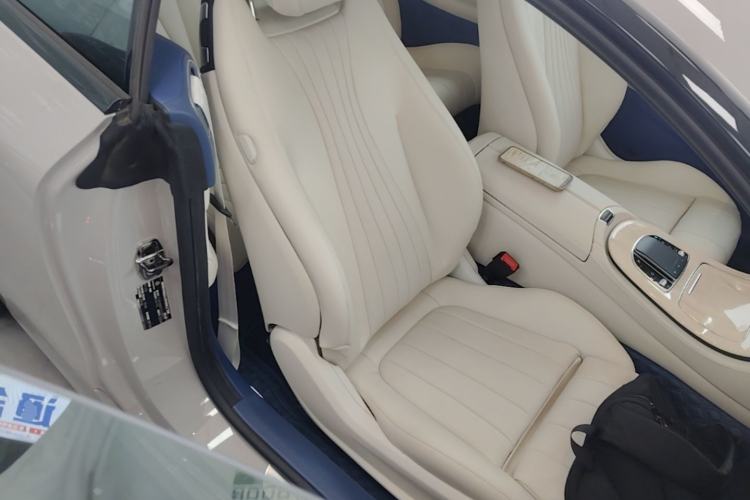 Used Mercedes-Benz E-Class 2021 E 260 Coupe Right Front Seat