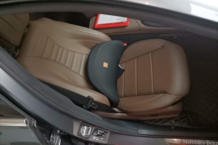 Used Mercedes-Benz E-Class 2021 E 300 L Sporty and Stylish Model Right Front Seat