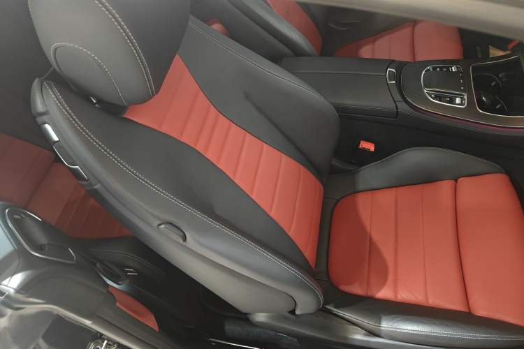 Used Mercedes-Benz E-Class 2021 E 260 Coupe Right Front Seat