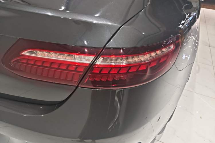 Used Mercedes-Benz E-Class 2021 E 260 Coupe Right Rear Taillight