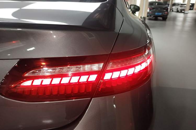 Used Mercedes-Benz E-Class 2021 Facelift E 260 Coupe Right Rear Taillight
