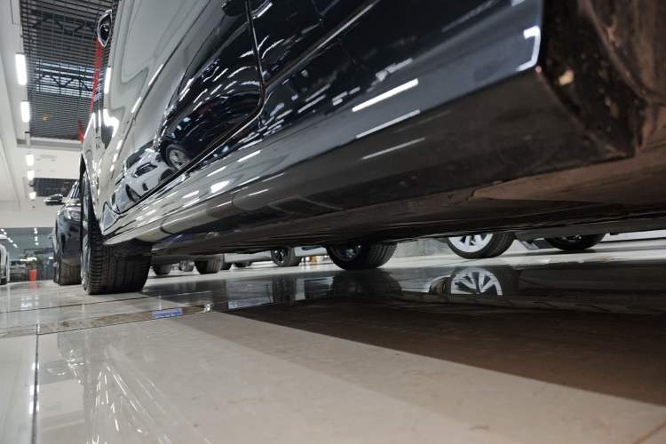 Used Mercedes-Benz E-Class 2021 Facelift E 300 Coupe Right Side Sill