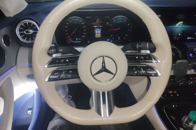 Used Mercedes-Benz E-Class 2021 Facelift E 300 Coupe Steering Wheel