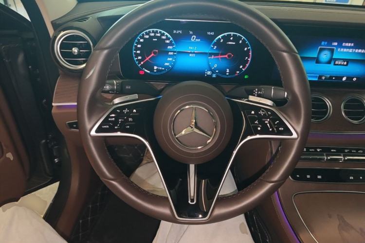 Used Mercedes-Benz E-Class 2021 Restyled E 300 L Luxury Edition Steering Wheel