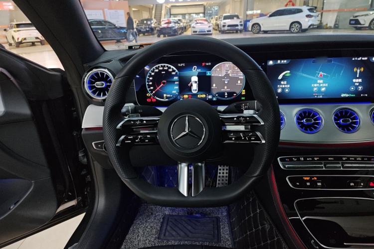 Used Mercedes-Benz E-Class 2021 Facelift E 300 Coupe Steering Wheel