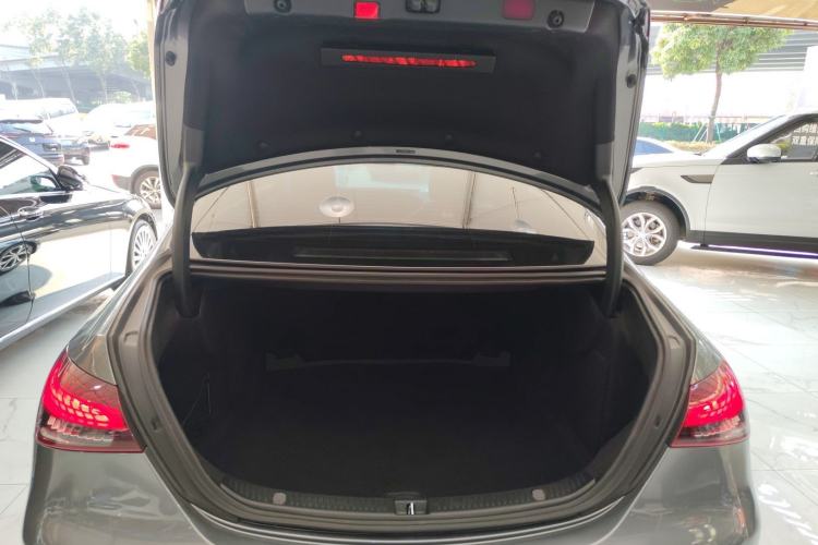 Used Mercedes-Benz E-Class 2021 E 300 L Sport Premium Edition Trunk