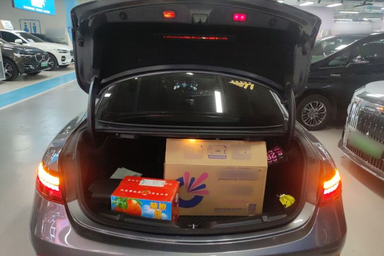 Used Mercedes-Benz E-Class 2021 E 260 Coupe Trunk