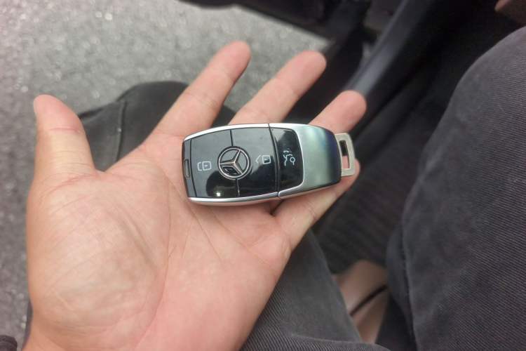 Used Mercedes-Benz E-Class 2021 E 300 L Sporty and Stylish Model Vehicle Key