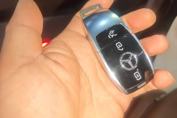 Used Mercedes-Benz E-Class 2021 E 300 L Stylish Model Vehicle Key